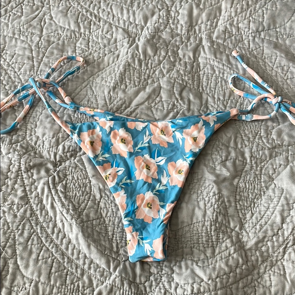 Midori Mila string bikini bottom L